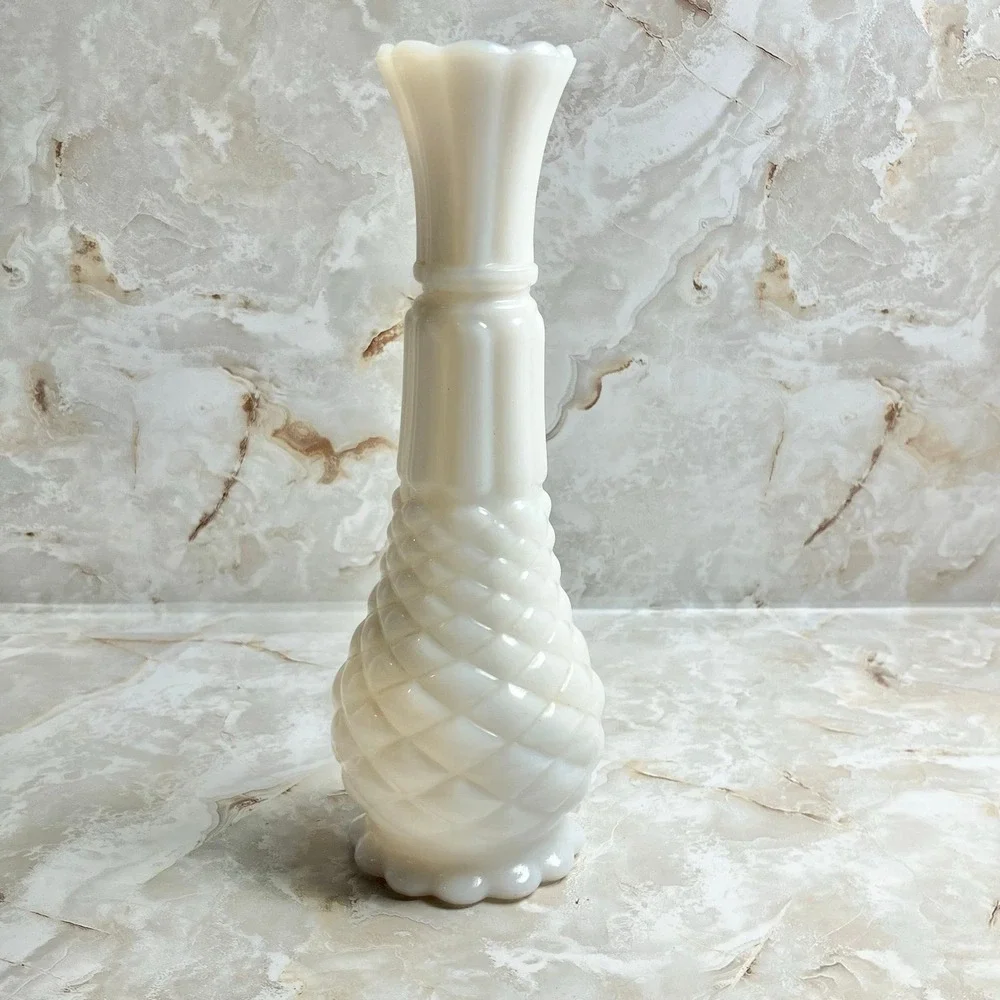 N/A vtg white